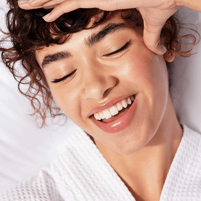 e.l.f_Beautifully_Bare_Foundation_Serum_SPF_25_LightMedium_3 e.l.f Beautifully Bare Foundation Serum SPF 25 - Image 3